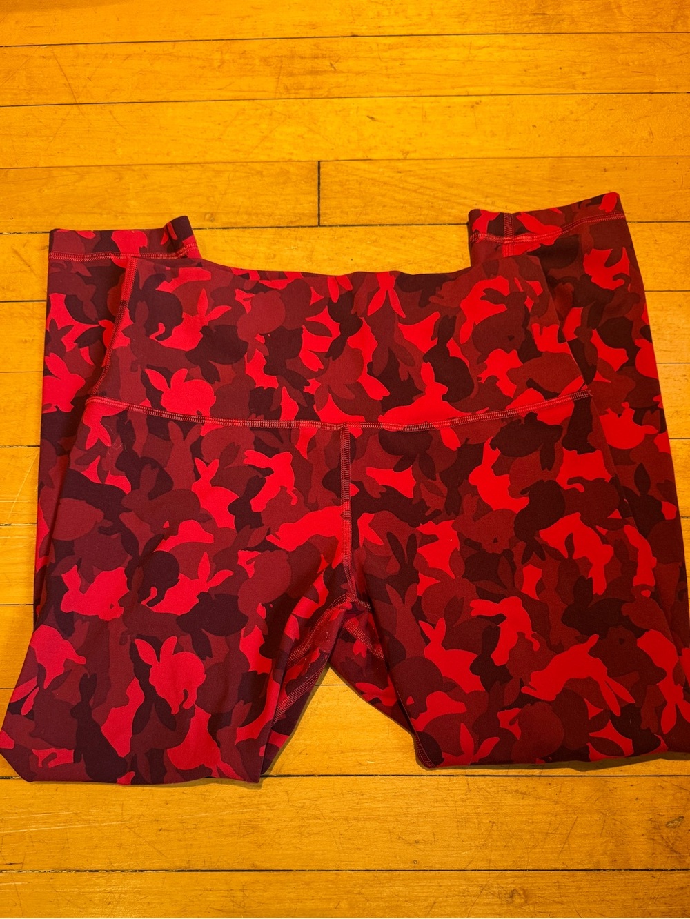 Lululemon Red Camo Leggings - Size 8
